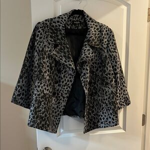 SZ 18 Elegant Women's Black and Gray Leopard-Print Blazer